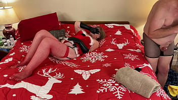 Old mature sucking cock and masturbating with a vibrator for christmas in july