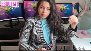 Previa gozando para a chefe punheta guiada