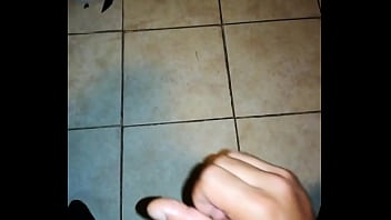 Soltando mucha leche