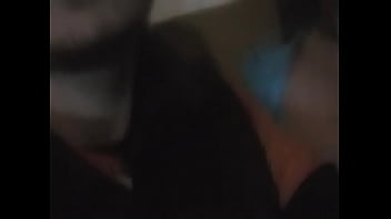 Non professional youngsters put on a fuck show in their bedroom