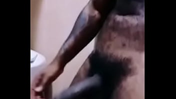 Tatuado Bem Putao No Banheiro thumbnail