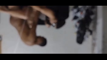 Minha buceta tá molhada mas sem goza dentro