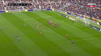 La xavineta pincha las llantas del autobús de simeone