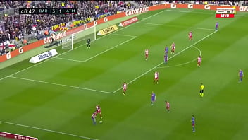 La xavineta pincha las llantas del autobús de simeone