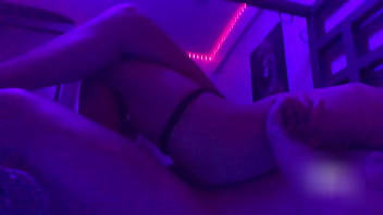 I want to fuck her gorgeous figure without stopping