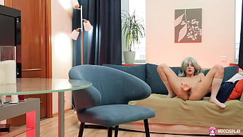 Horny sofa weber fucks herself hard with dildo until she cums