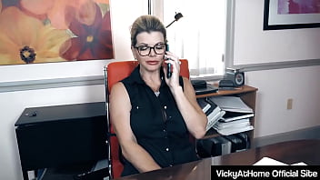 Girlboss vicky vette strips naked and send some dirty pictures