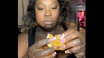 Judybooty7 feeding time