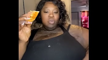 Judybooty7 feeding time