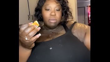 Judybooty7 feeding time