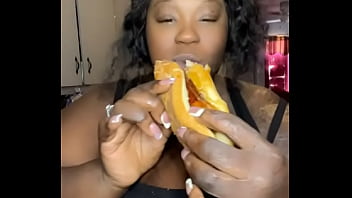 Judybooty7 feeding time