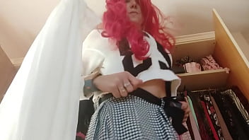 Ops ops ups kirt i pull up my mini skirt and