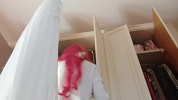 Ops ops ups kirt i pull up my mini skirt and