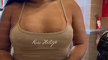 Uma das formas que mais adoro de chamar atenção na rua é assim