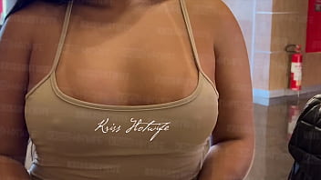 Uma das formas que mais adoro de chamar atenção na rua é assim