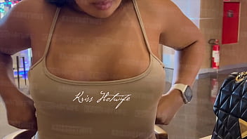 Uma das formas que mais adoro de chamar atenção na rua é assim