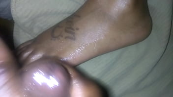 Feet cum