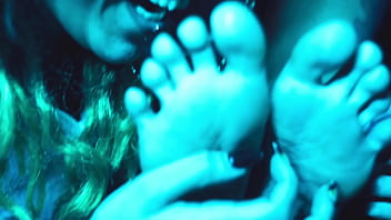 D'louise loves tickling her girlfriend's feet