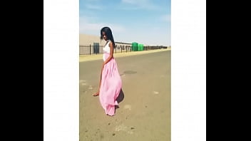 Sexy Show Off In The Streets Yandy thumbnail