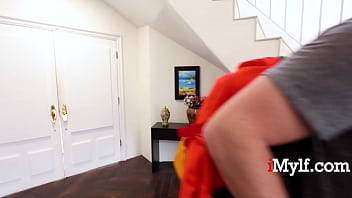 Blonde milf gets her pussy worked out