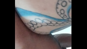 Entro a una habitación de un hotel y me coje un desconocido