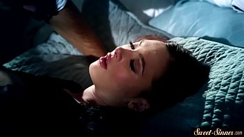 Busty Stepdaughter Banged In The Bedroom thumbnail