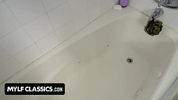 Big assed busty slut dee williams sucks stepson's cock while he's doing his chores Big assed busty slut dee williams sucks stepson's cock while he's doing his chores