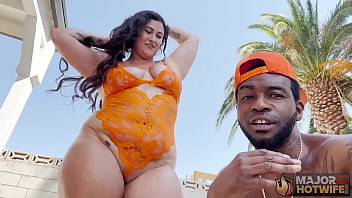 Hot curvy brunette josie jaxxon gets banged and jizzed by rome major