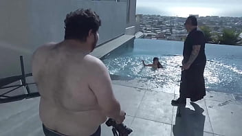 Mujer que visita a luis garay en la mansion putacalentura se moja porque se moja #cassiewander #luisgaray #mansionputaca