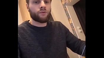 Trop bien la production allemande berlinoise ersties m'a recontacté je t'explique ce que je vais faire de nouveau ave