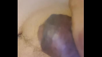 Who que help me cum