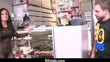 Amateur has sex for some quick cash 19