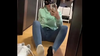 Do you want to smell my sweaty socks •full video on of #socksfetisch #blacksocks #feet #fetish #feetworld