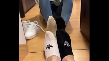 Do you want to smell my sweaty socks •full video on of #socksfetisch #blacksocks #feet #fetish #feetworld