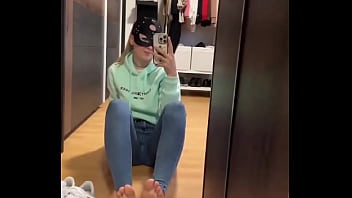 Do you want to smell my sweaty socks •full video on of #socksfetisch #blacksocks #feet #fetish #feetworld