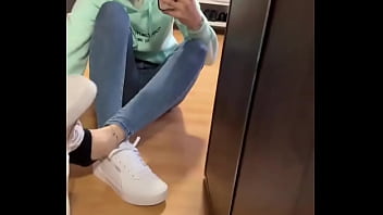 Do you want to smell my sweaty socks •full video on of #socksfetisch #blacksocks #feet #fetish #feetworld