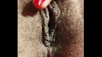 Mc akira socando consolo na bucetinha