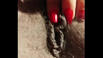 Mc akira socando consolo na bucetinha