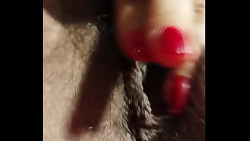 Mc akira socando consolo na bucetinha