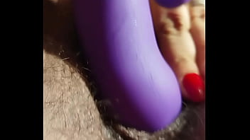 Mc akira socando consolo na bucetinha