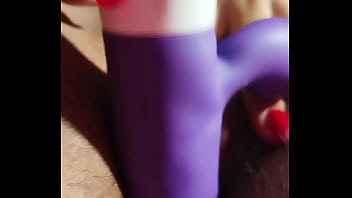 Mc akira socando consolo na bucetinha