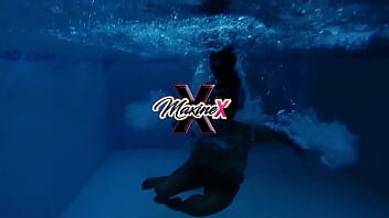 Solo show anal & pussy masturbation maxine x fucks herself