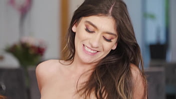 Sex crazed content creators aubry babcock and scarlet skies tempt hung realtor into threesome fun gp3284