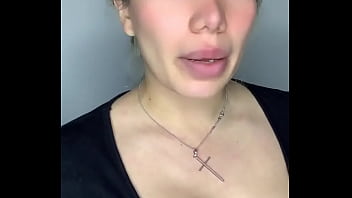 Ana elisa enamorándonos se le nota los pezones