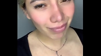 Ana elisa enamorándonos se le nota los pezones Ana elisa enamorándonos se le nota los pezones