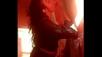 Veterana es follada por joven semental que no la suelta