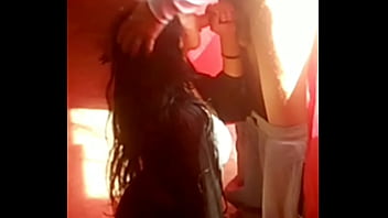 Veterana es follada por joven semental que no la suelta