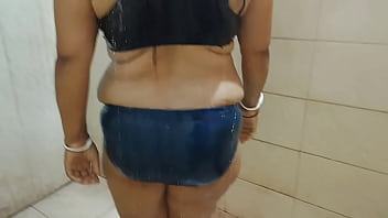 Hot desi housewife romantic under shower video