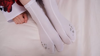 和装美女の足袋足コキ、手コキ。日本人素人 m男 美脚 白靴下 美足
