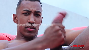 Bbc Gostoso Sensualizando thumbnail